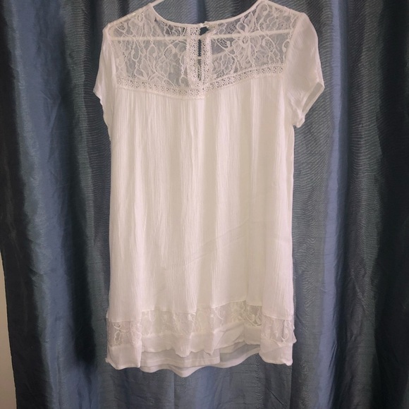One Clothing White Lace Top size L , romantic looking white blousy top - Picture 7 of 9